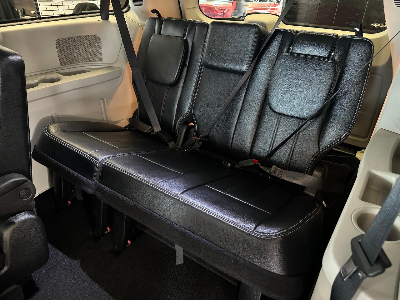 2015 Dodge Grand Caravan Crew PLUS+PWR Doors+GPS+Camera+Roof+CLEAN CARFAX Photo96