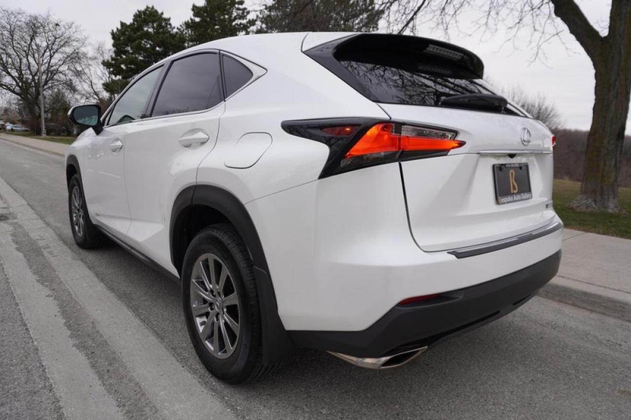 2017 Lexus NX 200t 1 OWNER / STUNNING SHAPE / LOW KM'S / CERTIFIED Photo2