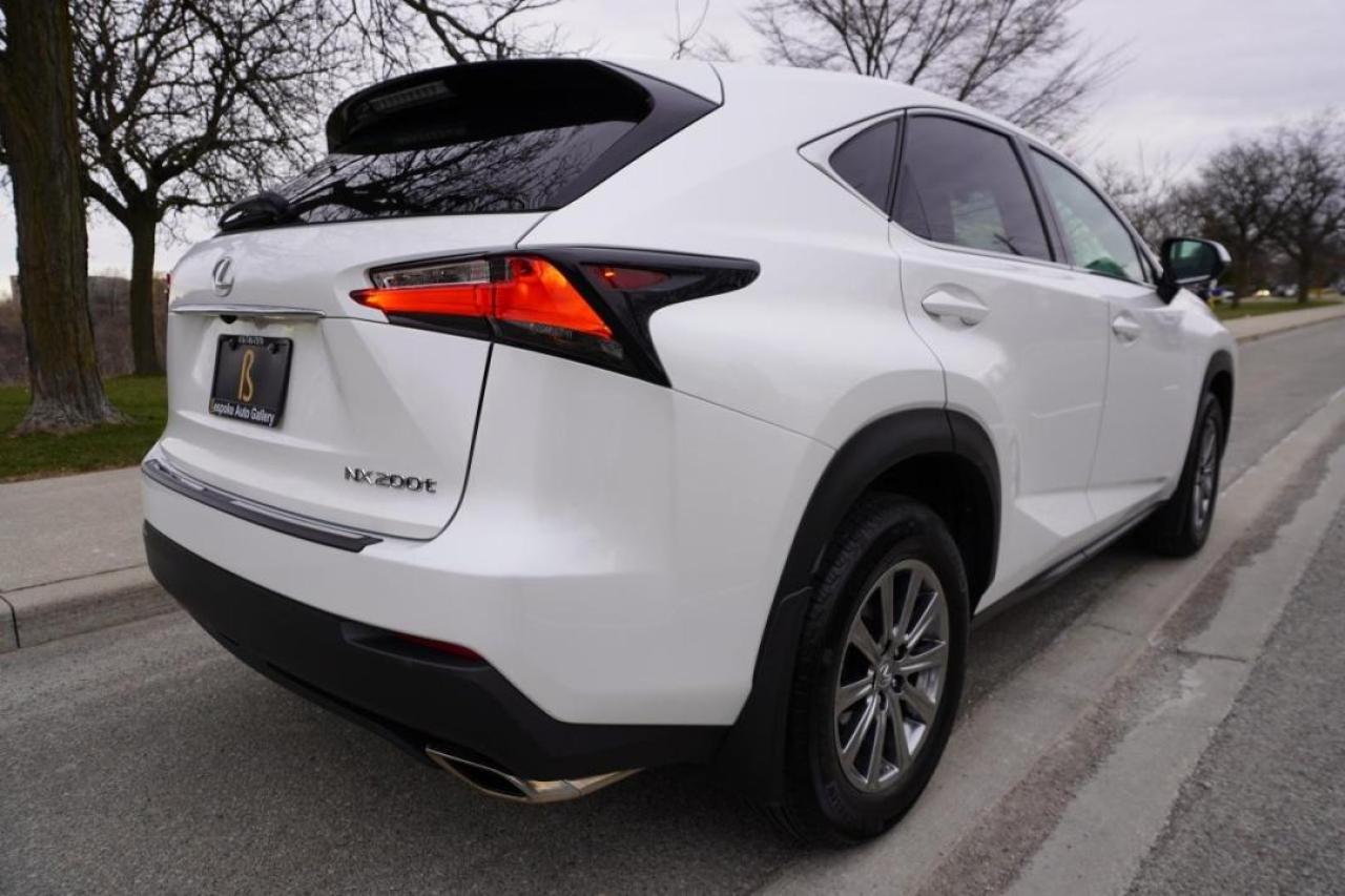 2017 Lexus NX 200t 1 OWNER / STUNNING SHAPE / LOW KM'S / CERTIFIED Photo3