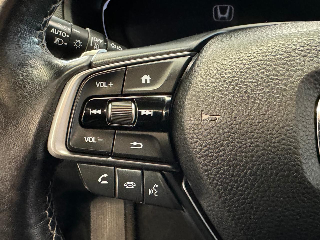 2018 Honda Accord Touring+New Tires+Cooled Leather+BSM+CLEAN CARFAX Photo51