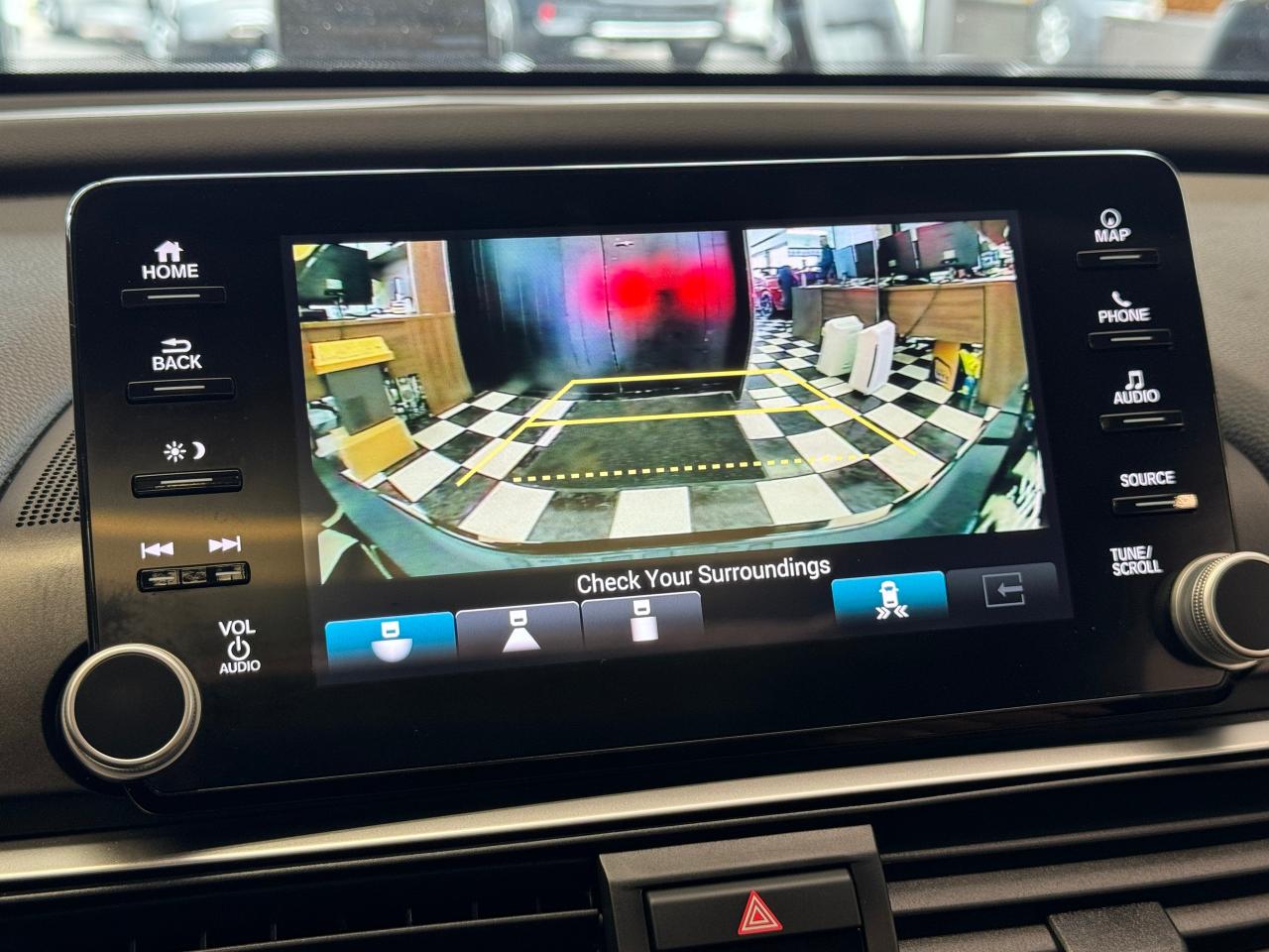 2018 Honda Accord Touring+New Tires+Cooled Leather+BSM+CLEAN CARFAX Photo11