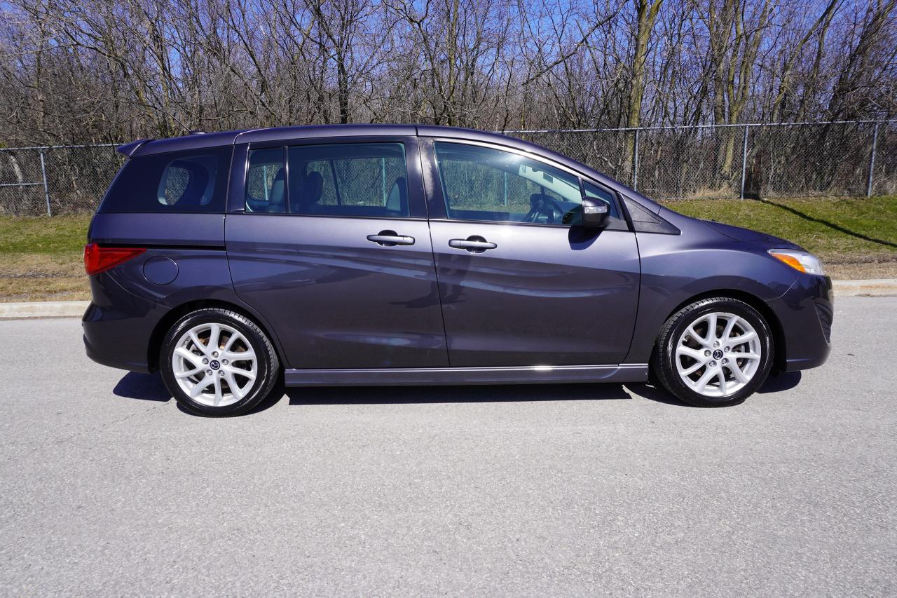 2016 Mazda MAZDA5 GT / RARE / 1 OWNER / NO ACCIDENTS / 6SPD MANUAL Photo4