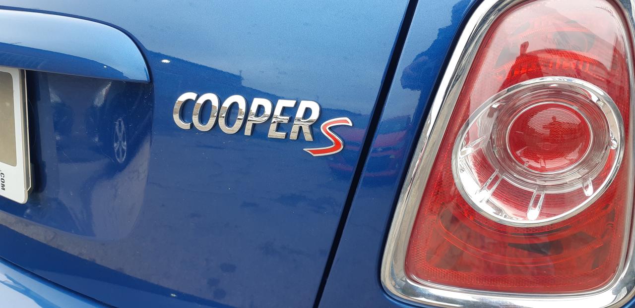 2012 MINI Cooper 2DR CPE S - Photo #17