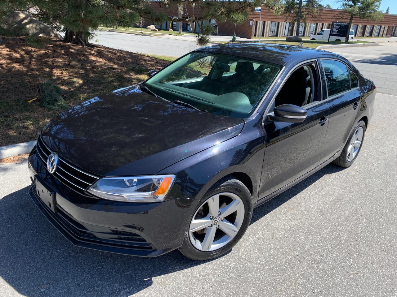 2015 Volkswagen Jetta TRENDLINE+ Photo2