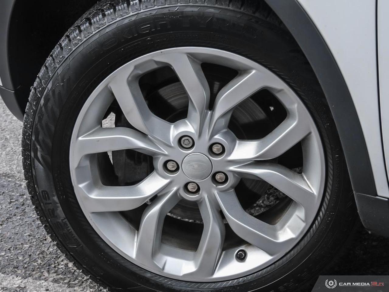 2016 Land Rover Discovery Sport AWD 4dr HSE 7 PASSENGER Photo