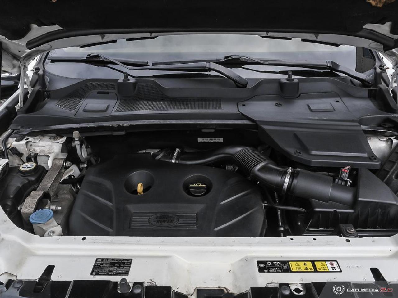 2016 Land Rover Discovery Sport AWD 4dr HSE 7 PASSENGER Photo