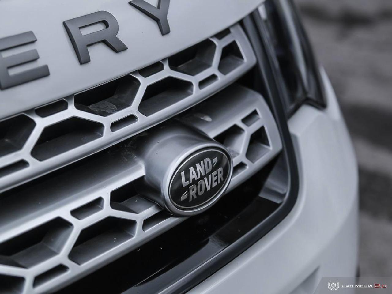 2016 Land Rover Discovery Sport AWD 4dr HSE 7 PASSENGER Photo