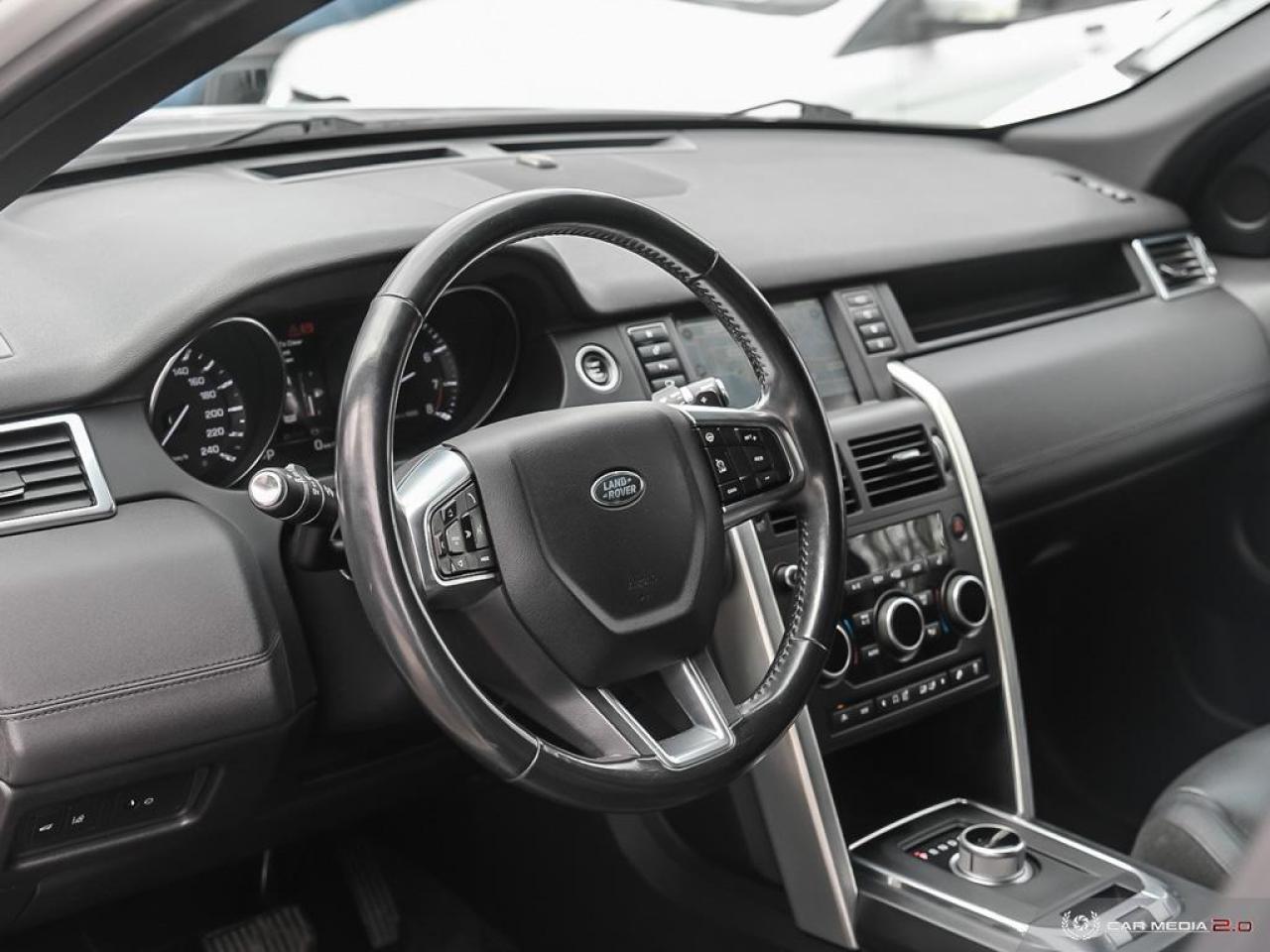 2016 Land Rover Discovery Sport AWD 4dr HSE 7 PASSENGER Photo