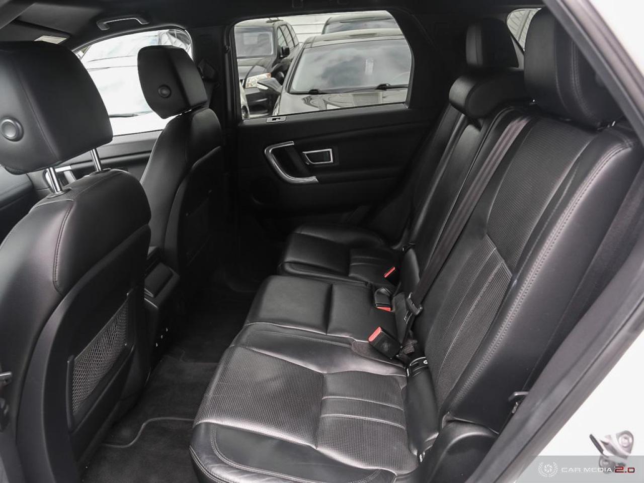 2016 Land Rover Discovery Sport AWD 4dr HSE 7 PASSENGER Photo