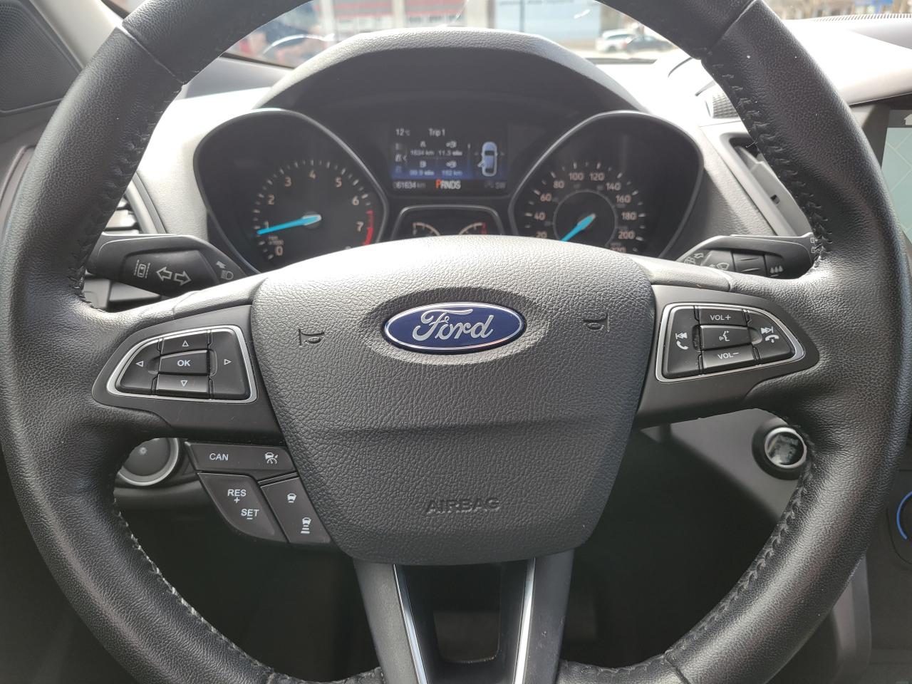 2019 Ford Escape SEL Photo5