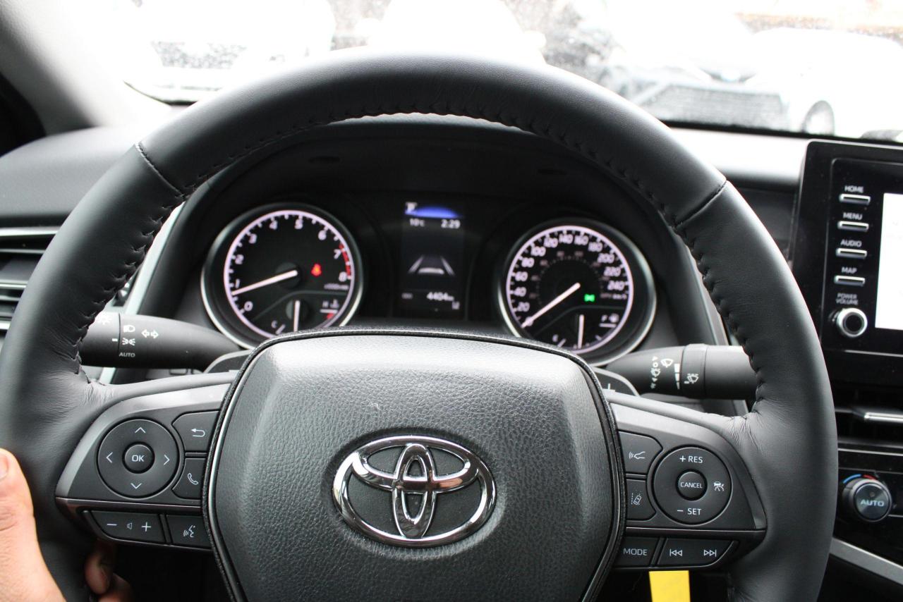 2024 Toyota Camry SE Auto - Photo #8