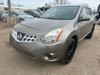 Used 2012 Nissan Rogue SV AWD Back Up Camera Heated Seats for sale in Edmonton, AB