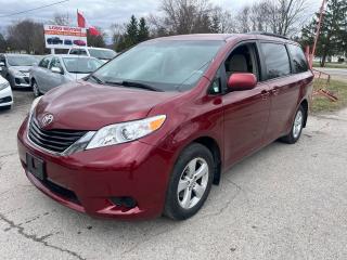 Used 2011 Toyota Sienna LE for sale in Komoka, ON
