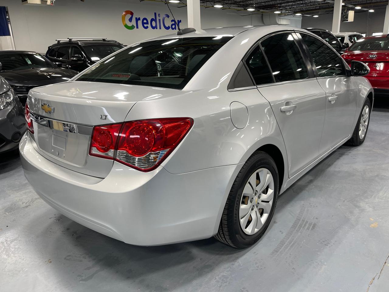 2016 Chevrolet Cruze LT Photo4