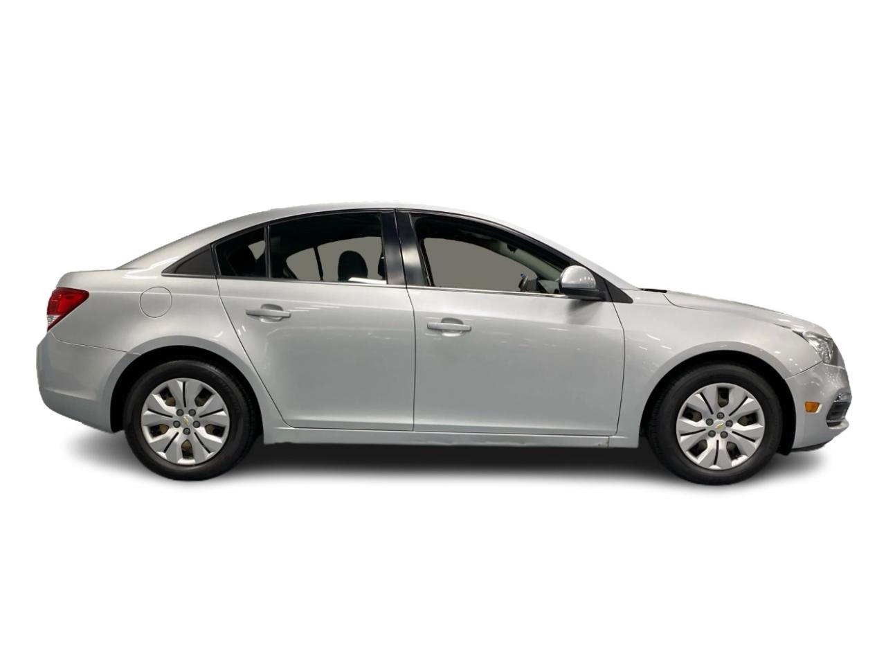 2016 Chevrolet Cruze LT Photo