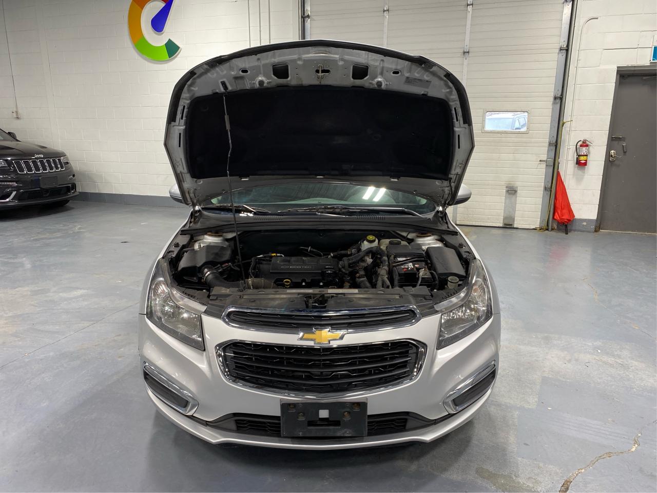 2016 Chevrolet Cruze LT Photo