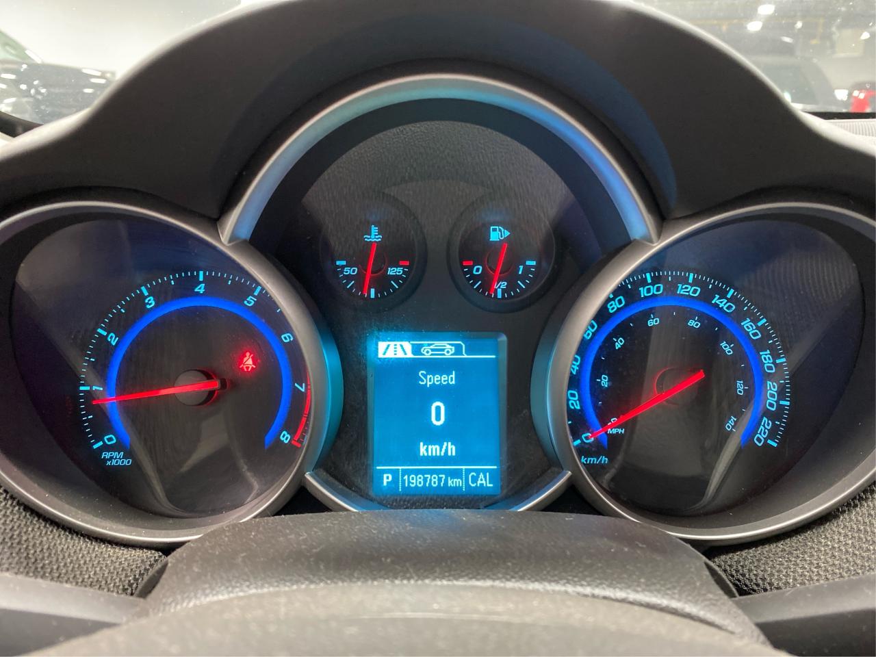 2016 Chevrolet Cruze LT Photo