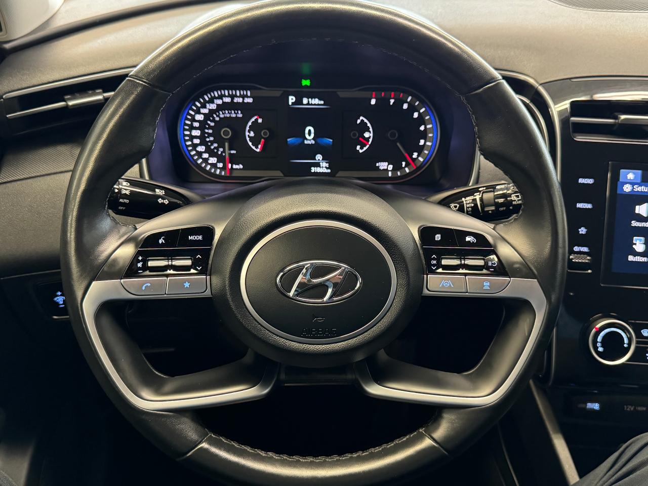 2022 Hyundai Tucson Preferred AWD+BSM+Lane Keep+New Tires+CLEAN CARFAX - Photo #9