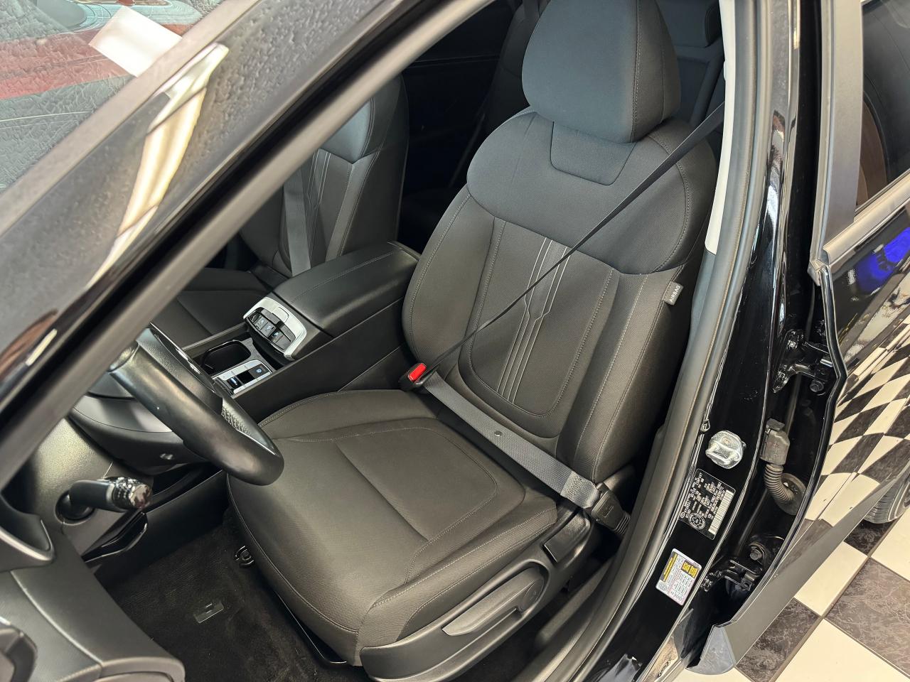 2022 Hyundai Tucson Preferred AWD+BSM+Lane Keep+New Tires+CLEAN CARFAX - Photo #21
