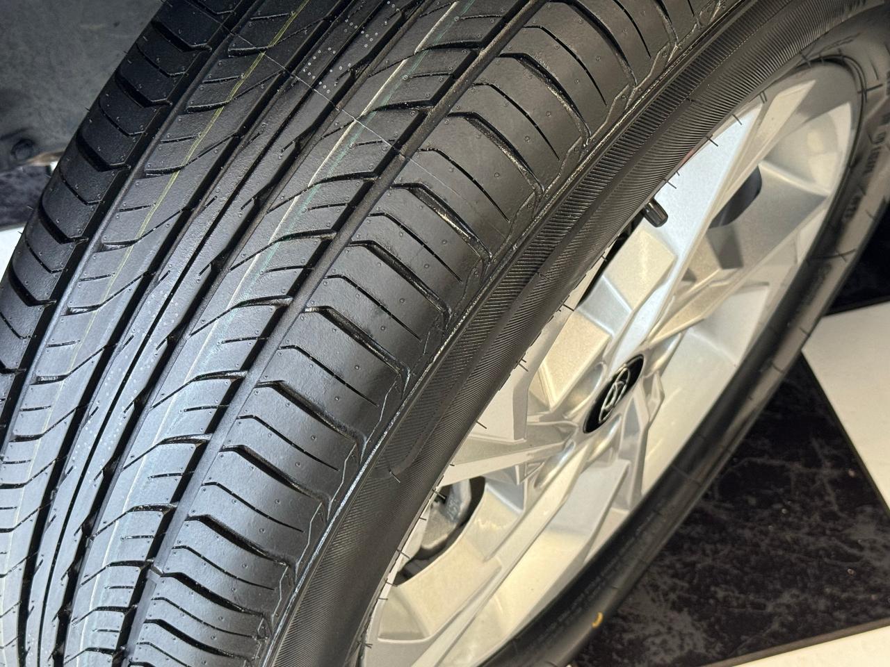 2022 Hyundai Tucson Preferred AWD+BSM+Lane Keep+New Tires+CLEAN CARFAX - Photo #12