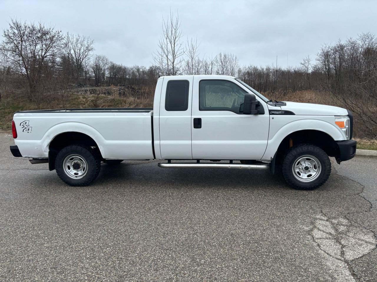 2015 Ford F-250 4X4 XLT - Photo #4