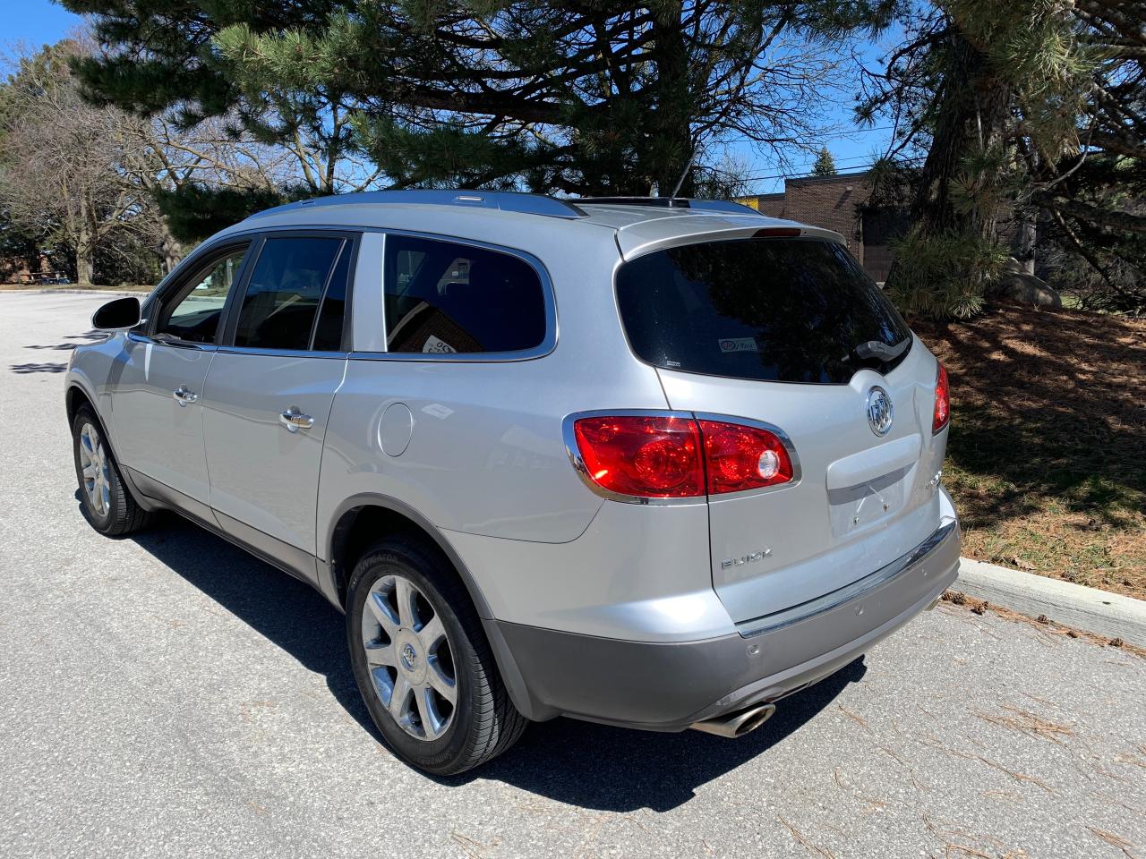 Used 2010 Buick Enclave CXL-ALL WHEEL DRIVE for Sale in Toronto ...