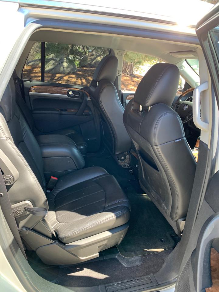 2010 Buick Enclave CXL-ALL WHEEL DRIVE - Photo #18
