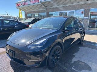 <div>2023 TESLA MODEL Y LONG RANGE WITH ONLY LOW 6164 KMS, AUTOPILOT, NAVIGATION, BACKUP CAMERA, PANORAMIC ROOF, BLIND SPOT DETECTION, BLUETOOTH, LEATHER HEATED SEATS AND MUCH MORE!</div>