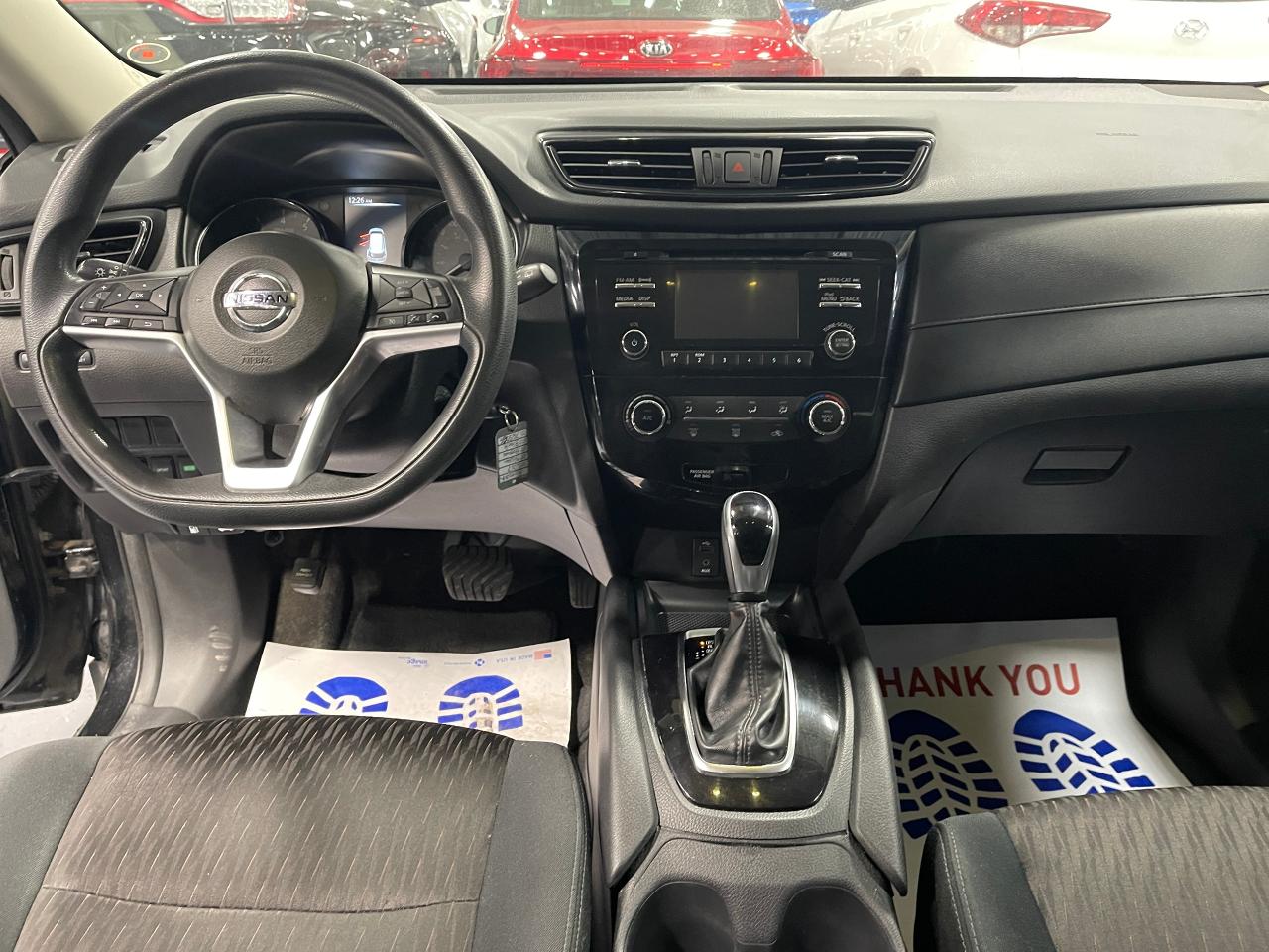 2017 Nissan Rogue SV - Photo #13