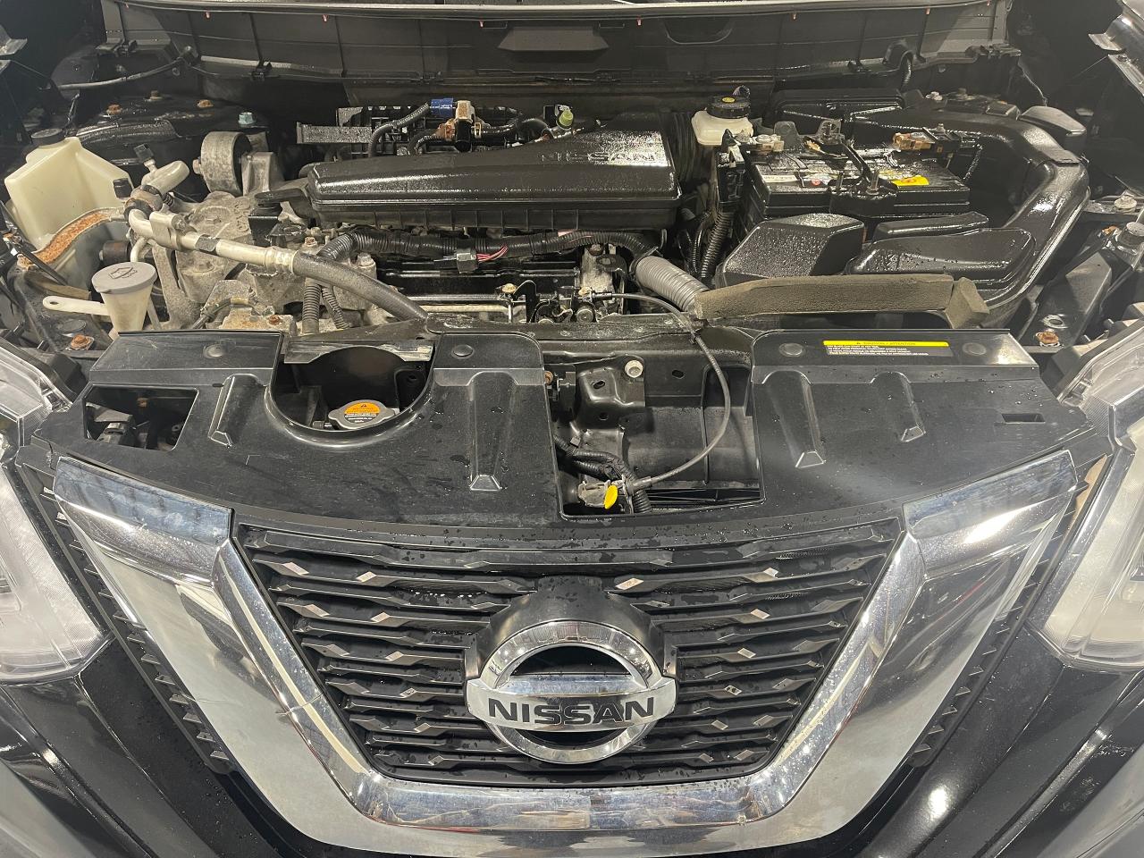 2017 Nissan Rogue SV - Photo #8