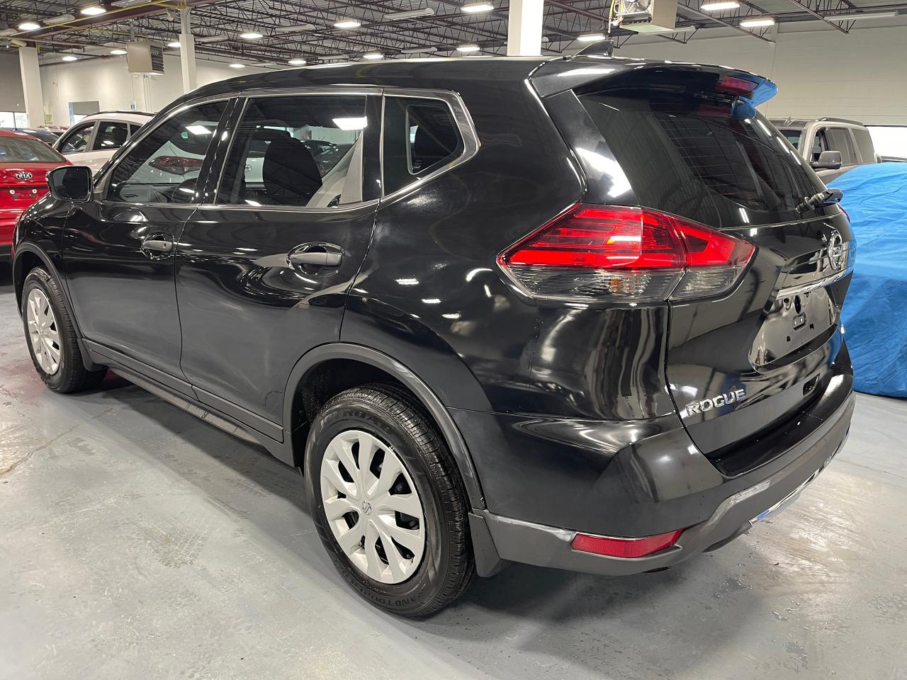 2017 Nissan Rogue SV - Photo #2