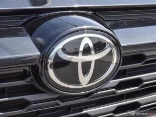 2022 Toyota RAV4 LE - Photo #9