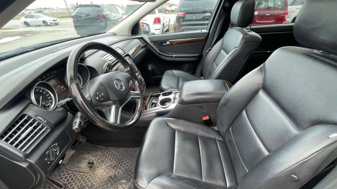 2011 Mercedes-Benz R-Class **RUNS GOOD** AS IS SPECIAL - Photo #9