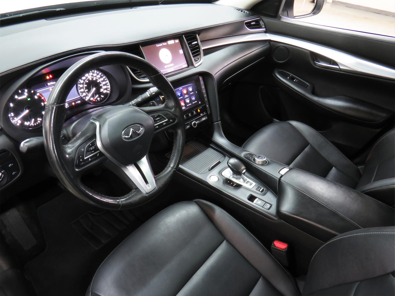 2019 Infiniti QX50 ESSENTIAL | AWD | Leather | Sunroof | Heated Seats