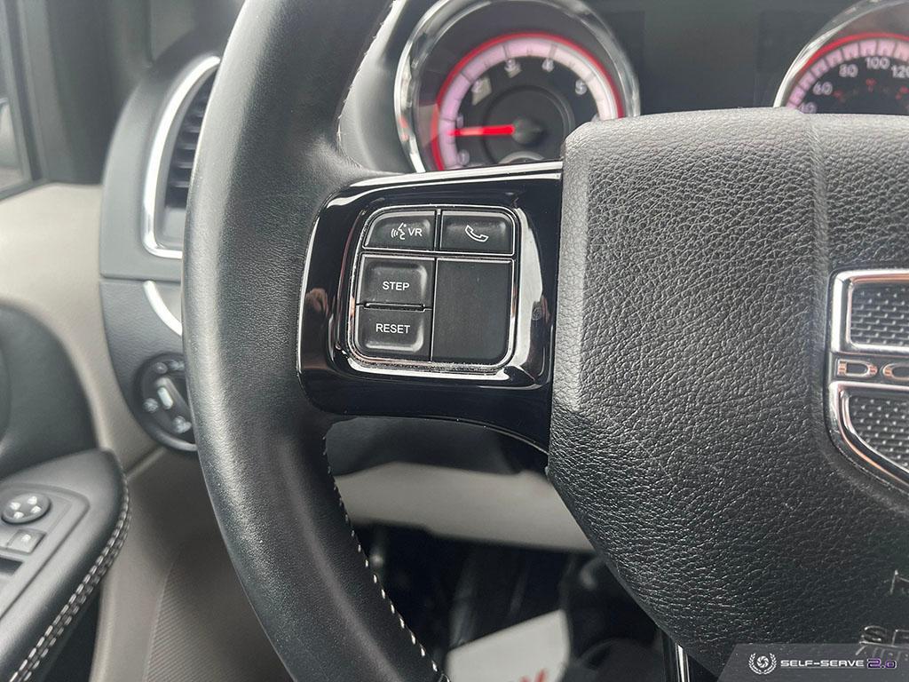 2018 Dodge Grand Caravan SXT PREMIUM PLUS / LEATHER / NAV / POWER DOORS - Photo #13