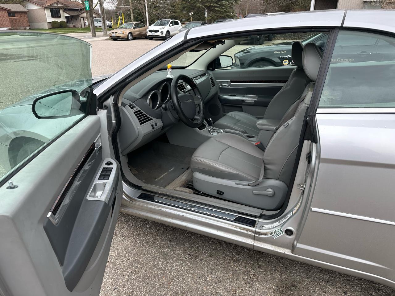 2008 Chrysler Sebring Limited  - Photo #16