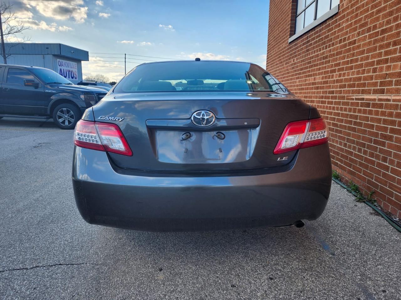 2011 Toyota Camry 4dr Sdn I4 Auto LE Photo