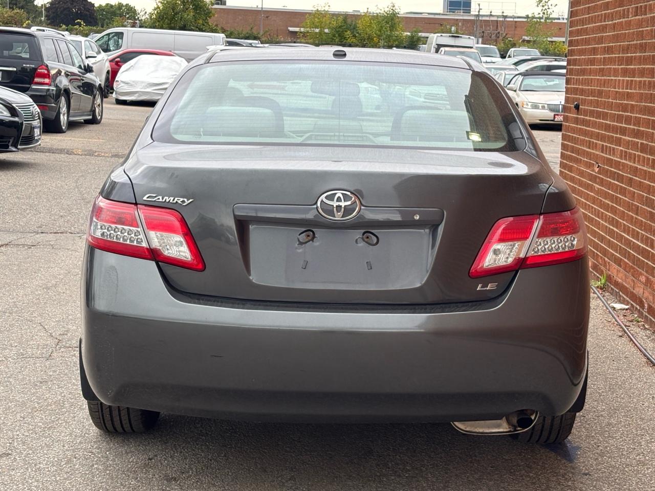2011 Toyota Camry 4dr Sdn I4 Auto LE Photo