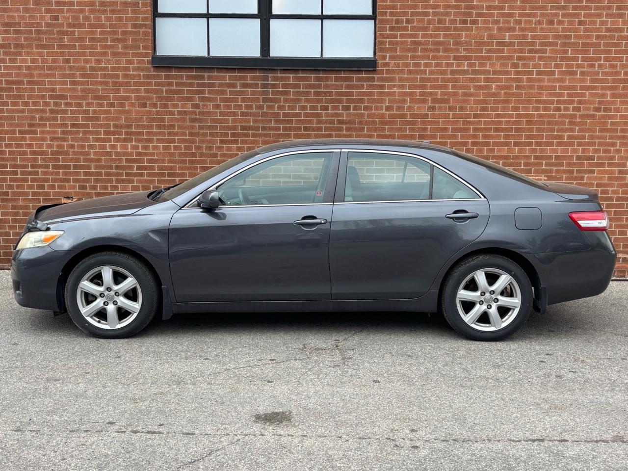 2011 Toyota Camry 4dr Sdn I4 Auto LE Photo