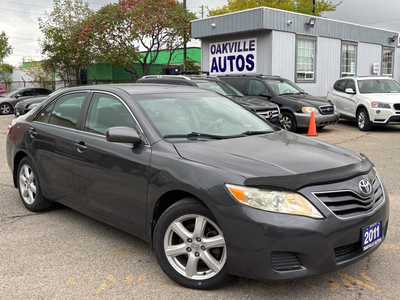 2011 Toyota Camry 4dr Sdn I4 Auto LE Photo