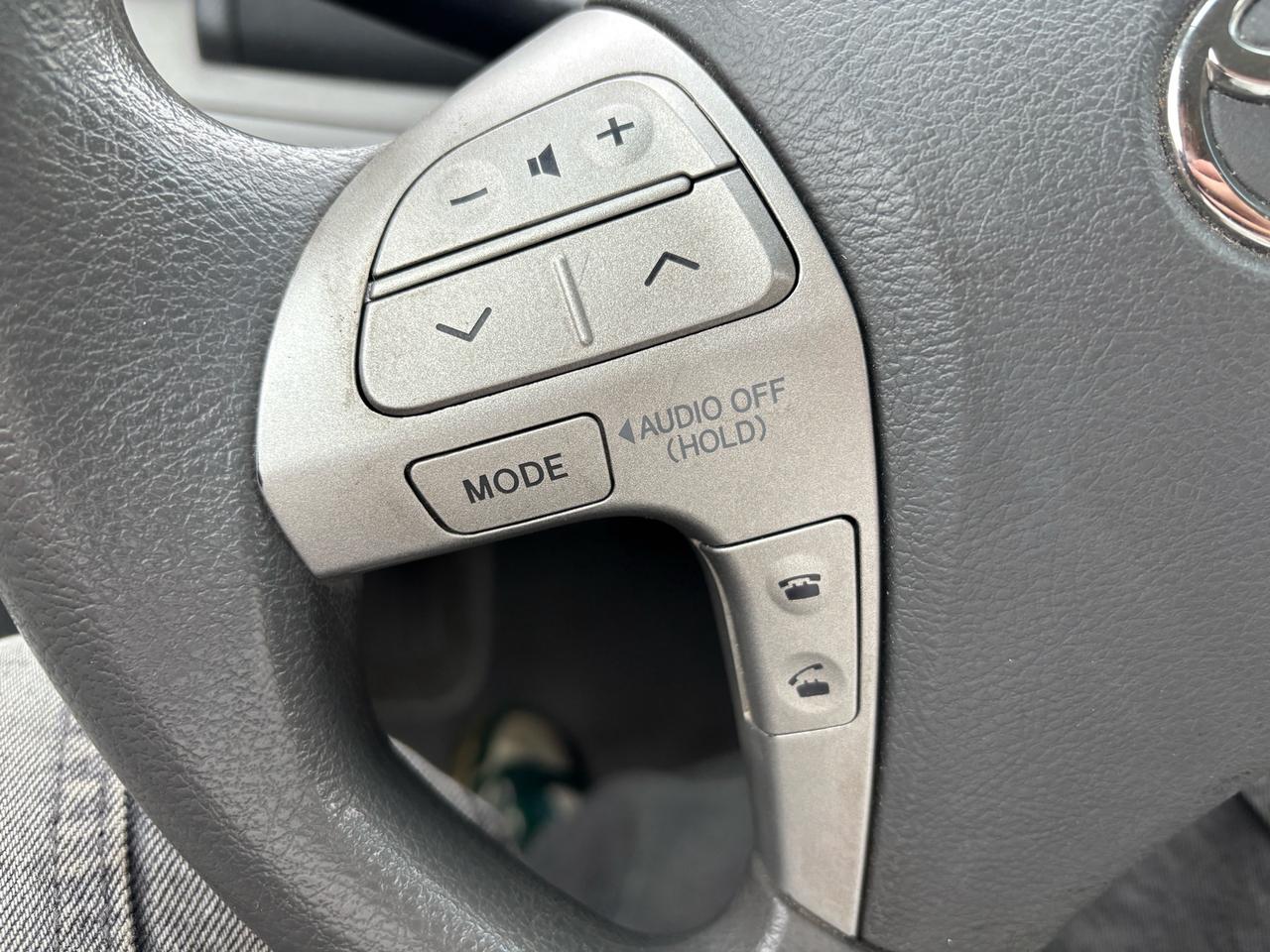 2011 Toyota Camry 4dr Sdn I4 Auto LE Photo