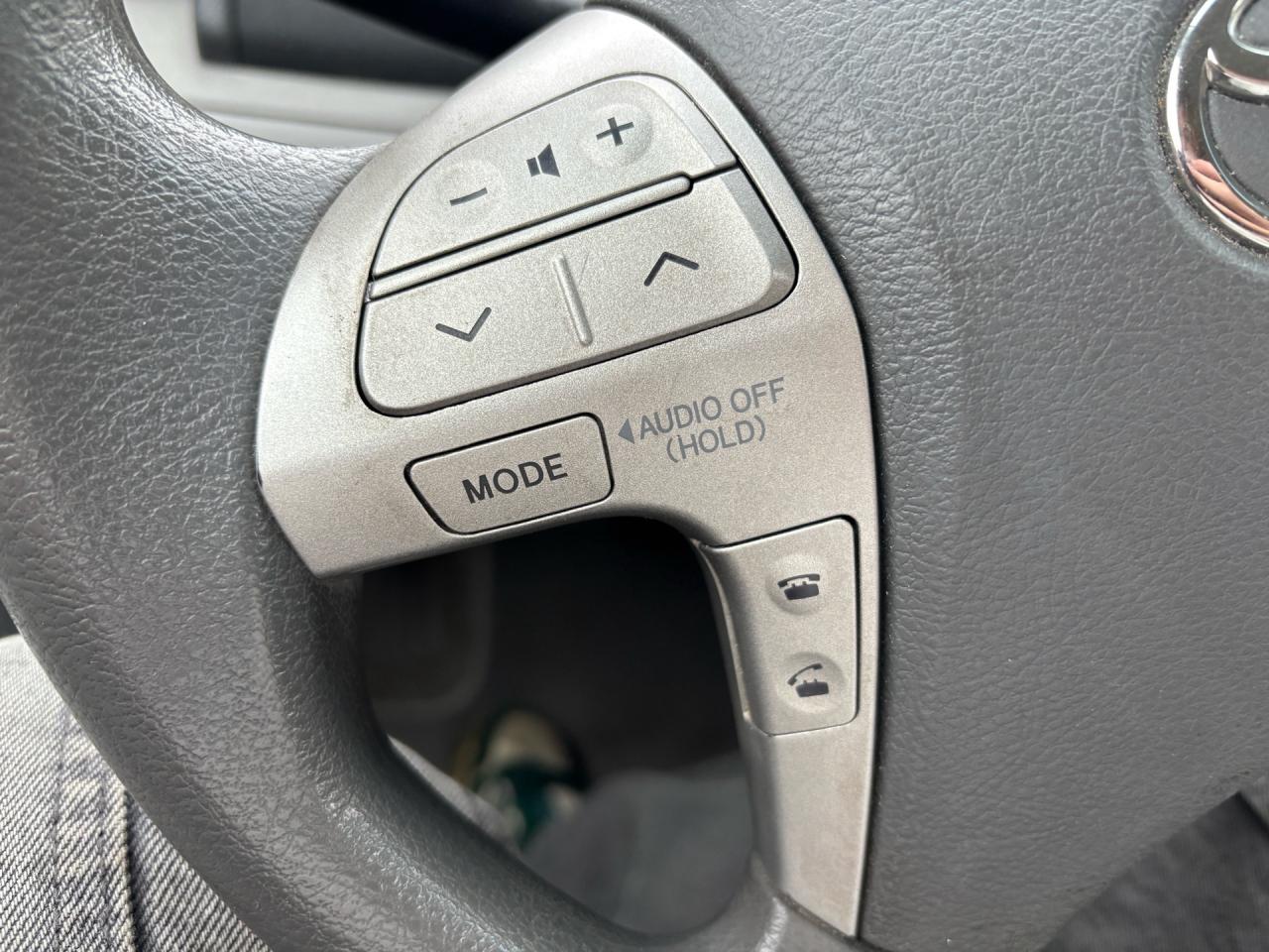 2011 Toyota Camry 4dr Sdn I4 Auto LE Photo