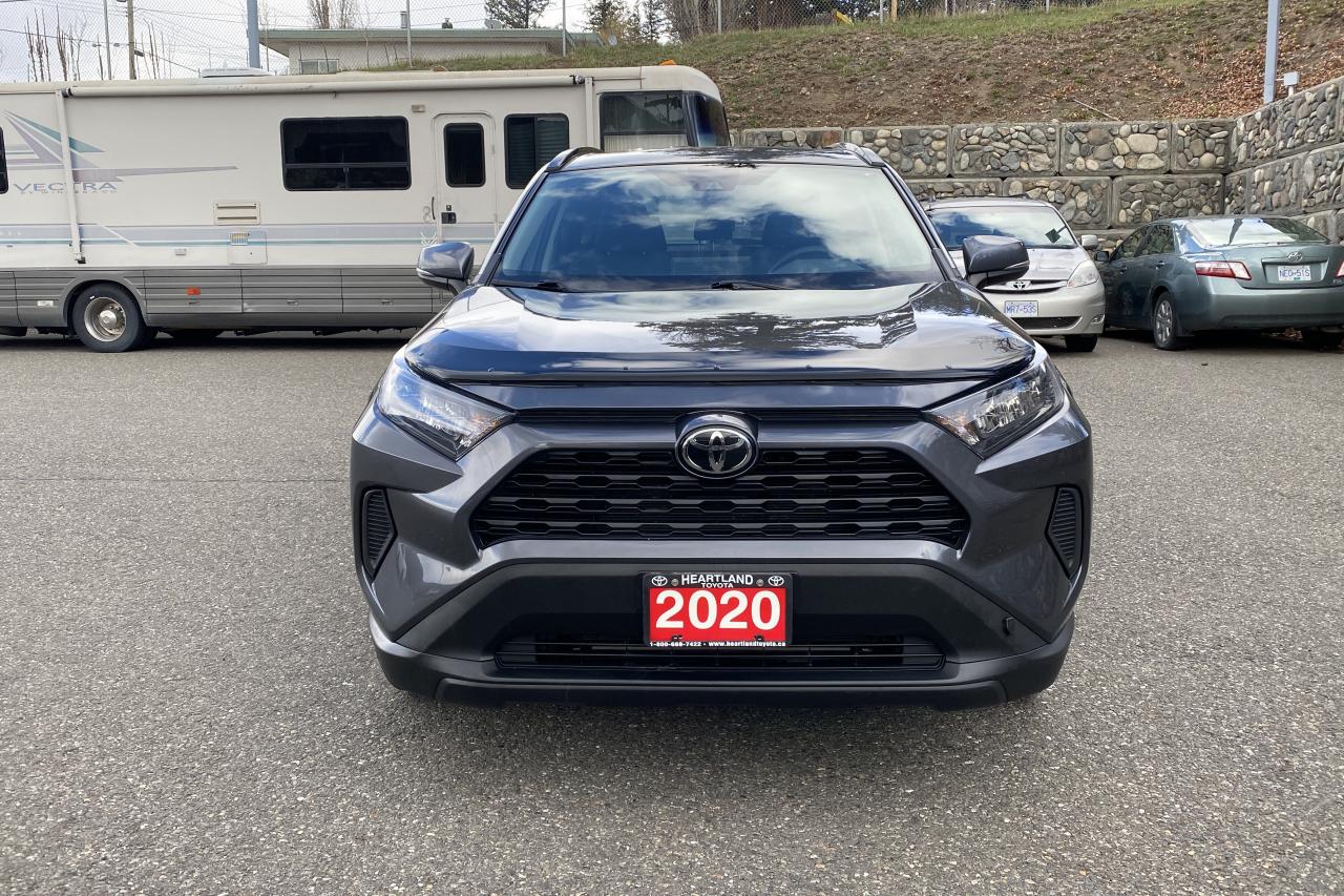 2020 Toyota RAV4 LE Photo
