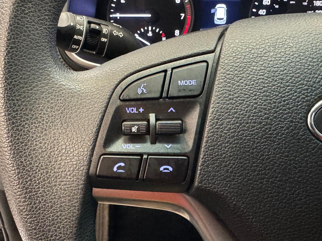 2021 Hyundai Tucson Essential+Camera+New Tires & Alloys+CLEAN CARFAX - Photo #44