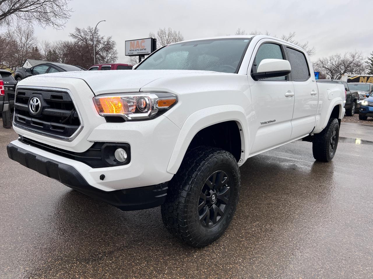 2017 Toyota Tacoma SR5 - Photo #2