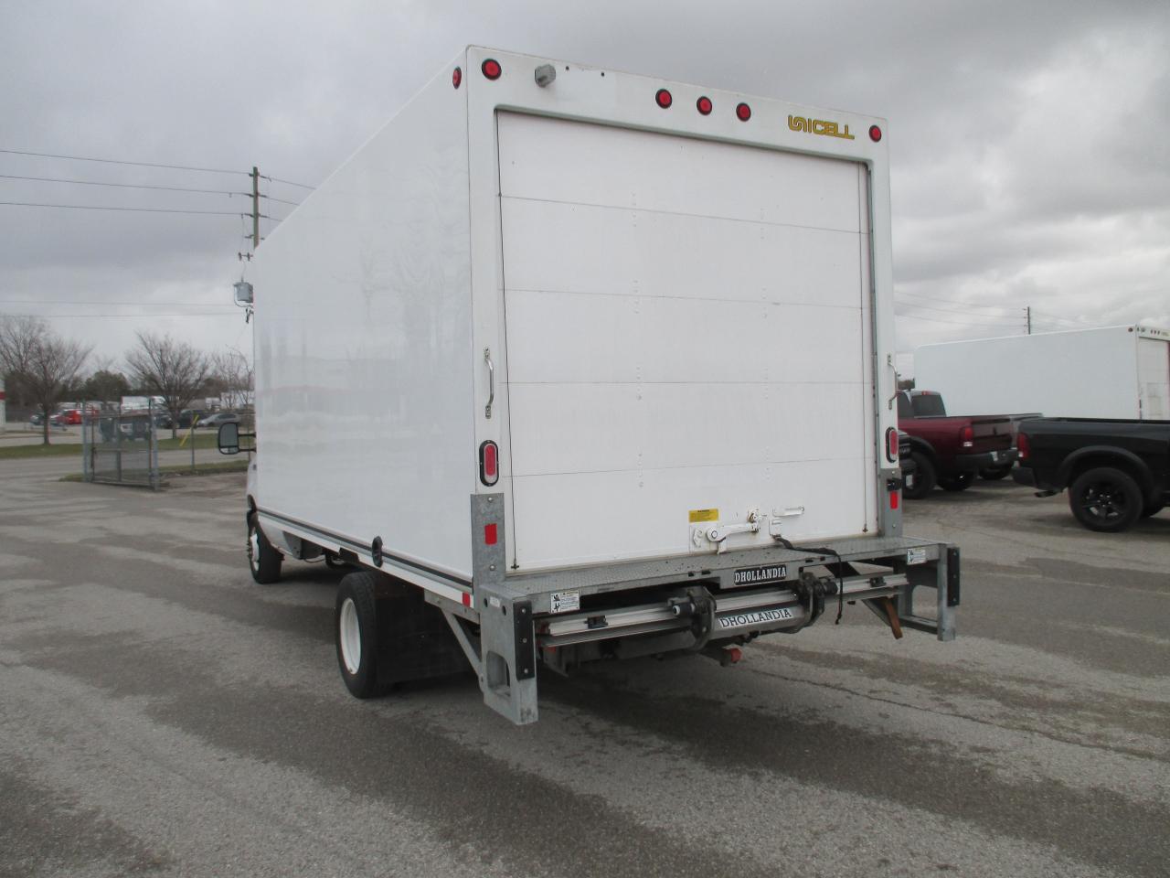 2022 Ford E450 E-450 DRW 176" WB POWER TAILGATE LOADER - Photo #6