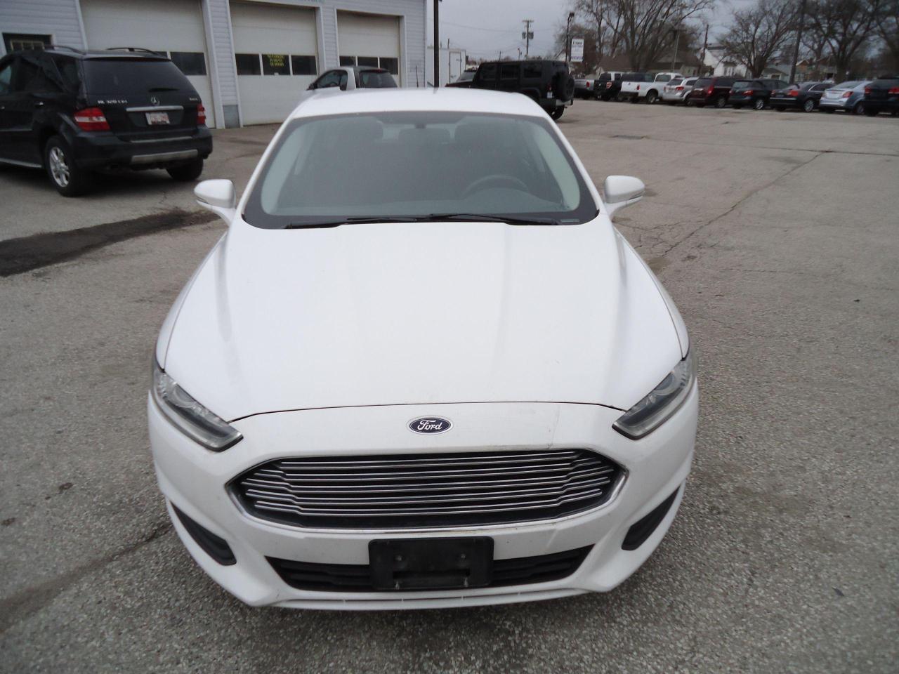 2016 Ford Fusion 4DR SDN SE HYBRID FWD - Photo #3