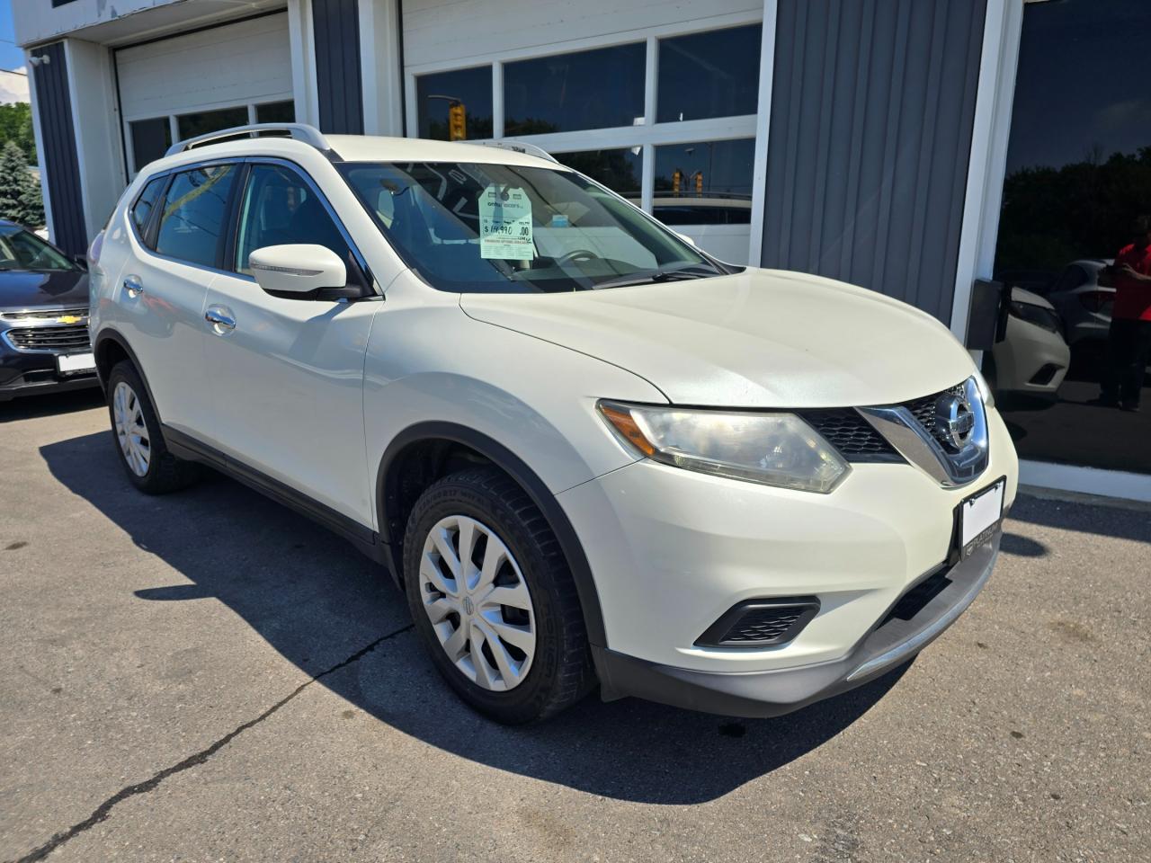 Used 2015 Nissan Rogue S for sale in Kingston, ON