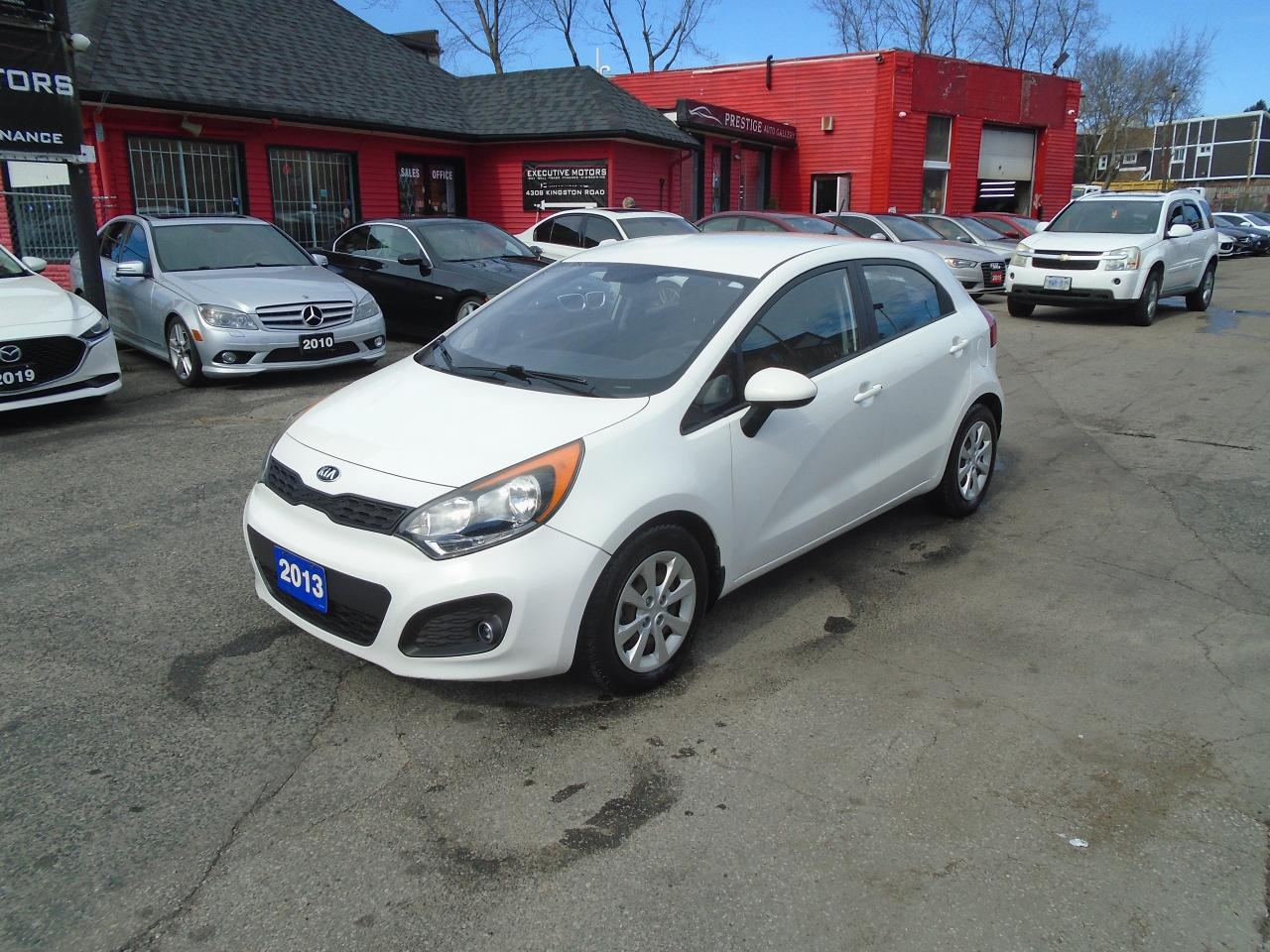 2013 Kia Rio ONE OWNER / NO ACCIDENT / SUPER LOW KM / MINT / AC - Photo #1