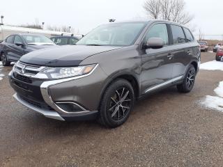 2018 Mitsubishi Outlander ES AWD Htd Seats, BU Cam - Photo #2